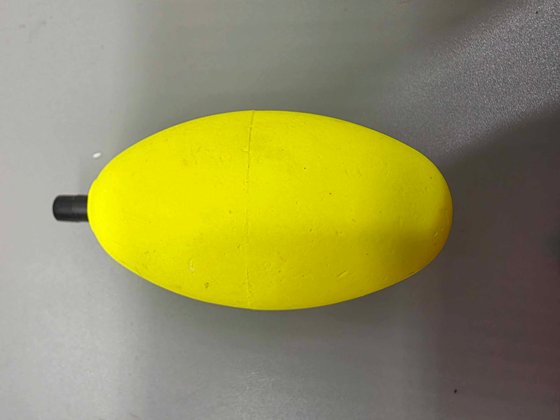 Comal Oval Floats 2" or 2.5" with peg Slotted